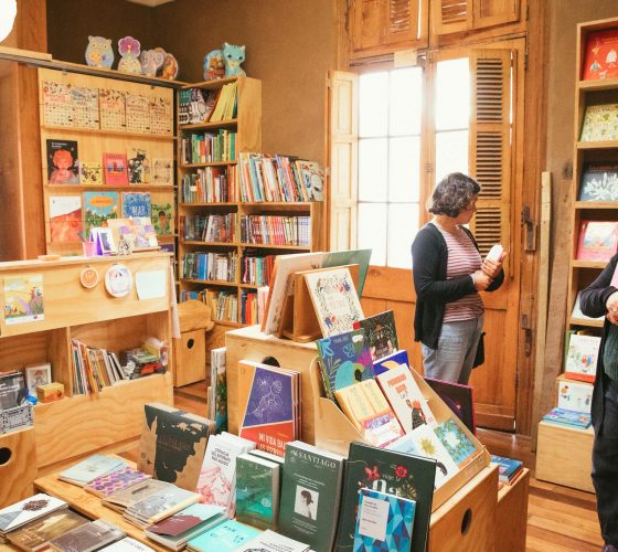 Librería Una Casa de Cartón